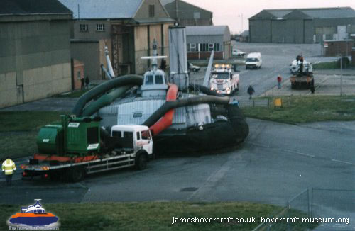 BH7 being moved to The Hovercraft Museum -  (credit: The <a href='http://www.hovercraft-museum.org/' target='_blank'>Hovercraft Museum Trust</a>).